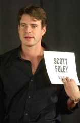 Scott Foley D.R