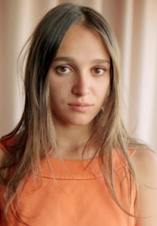 Capucine Valmary D.R